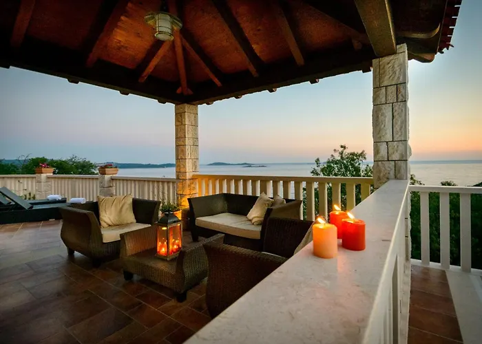 Luxury With A Swimming Pool Soline, Dubrovnik - 3548 Vila Mlini